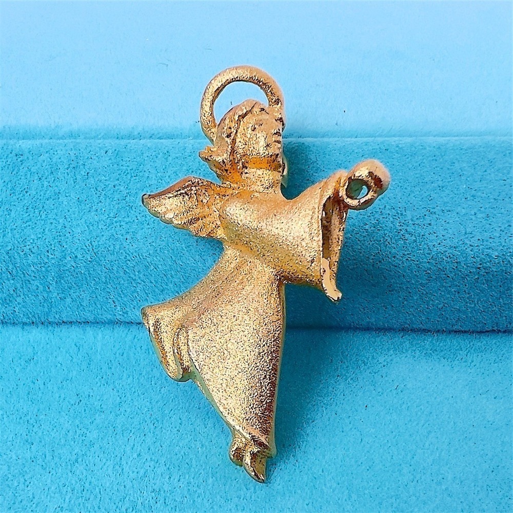 Vintage S.S. USA Angel Brooch Pin Gold Tone Halo Trumpet Signed 1.5 in
